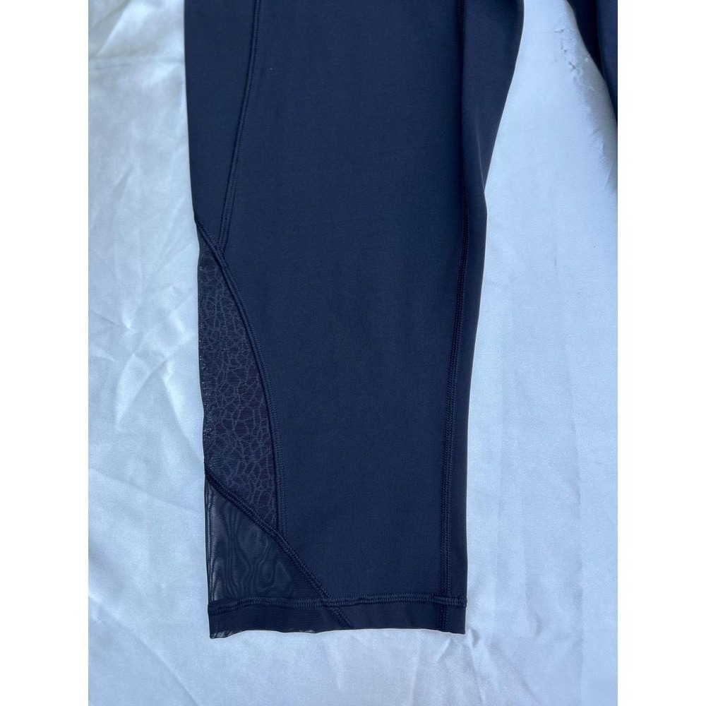 Lululemon Twist & Train Crop 19 Black Mesh Luxtreme Leggings W6AG5S Size 12 - Picture 3 of 8